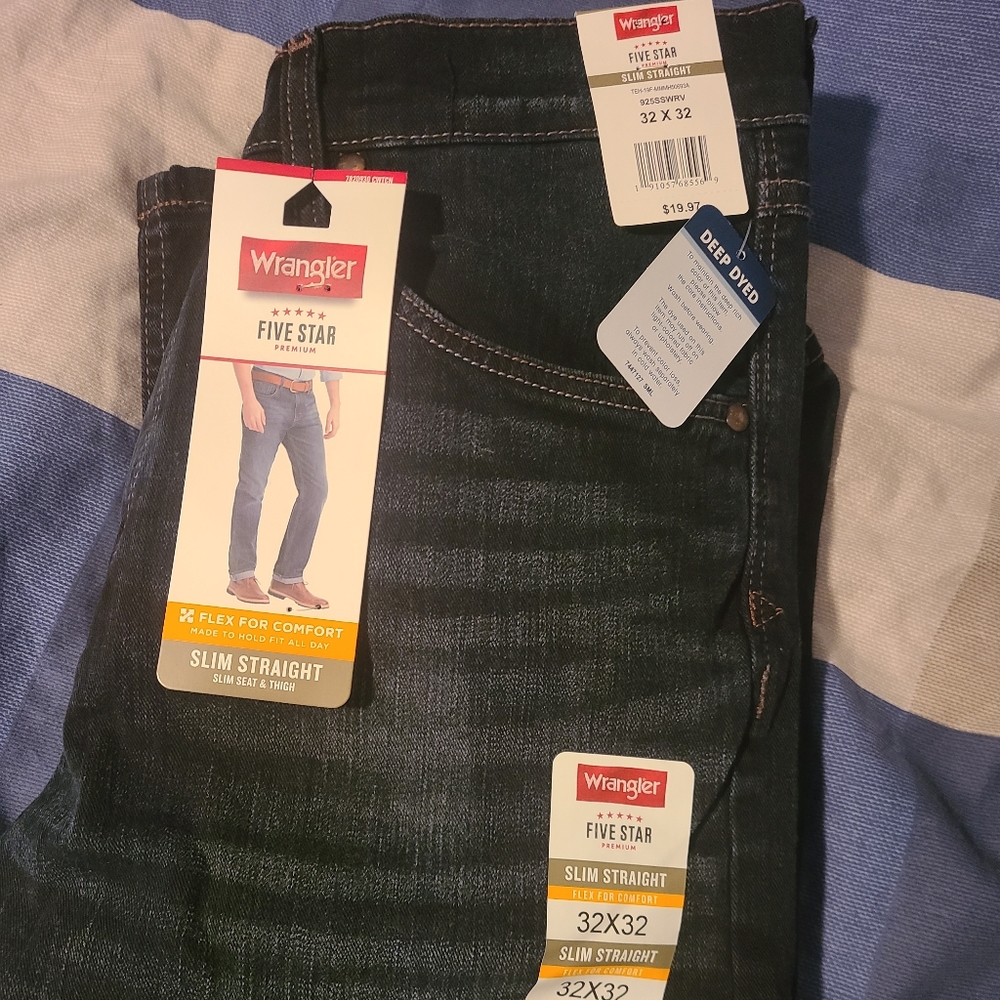 Wrangler slim straight